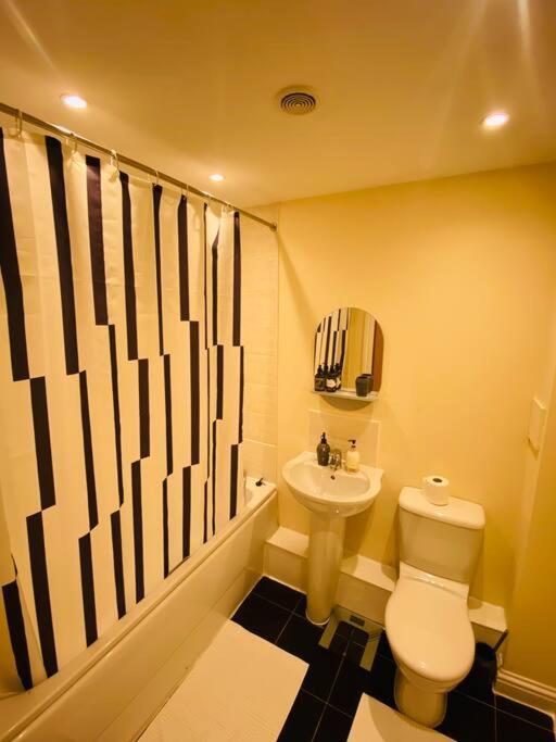 Beautiful And Modern 2 Bedroom Flat In Colindale Edgware Ngoại thất bức ảnh